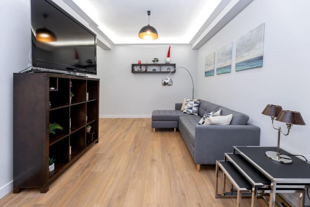 Precioso Piso Con Terraza En Centro De Granada Apartment Ngoại thất bức ảnh